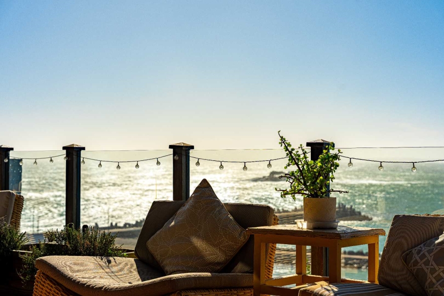 5 Bedroom Property for Sale in Yzerfontein Western Cape